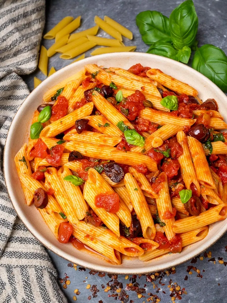 Pasta Puttanesca Pasta Puttanesca
