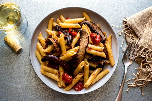 Vegan Grilled Portobello Mushroom Penne Pasta Vegan Grilled Portobello Mushroom Penne Pasta