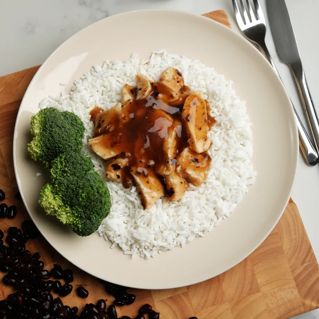 Broccoli Black Bean Chicken, White Rice, Chinese Broccoli, Pork & Shrimp Siu Mai Broccoli Black Bean Chicken, White Rice, Chinese Broccoli, Pork & Shrimp Siu Mai