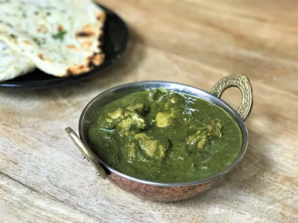 Saag Chicken, Pulav Rice, Butter Naan & Dal Palak [22oz]