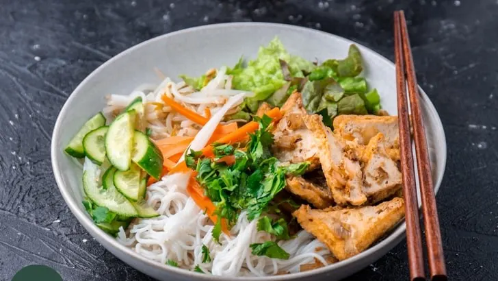 Lemongrass Tofu with Rice Noodles and Pickled Vegetables Lemongrass Tofu with Rice Noodles and Pickled Vegetables