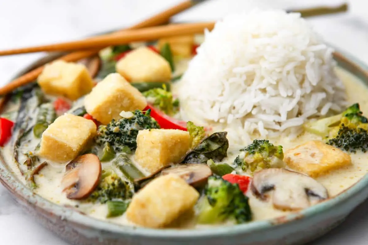 Tofu Green Curry with Steamed Jasmine Rice and a Vegetable Medley Tofu Green Curry with Steamed Jasmine Rice and a Vegetable Medley