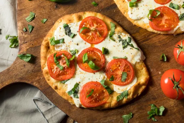 Tomato, Basil, Mozzarella Flatbread Tomato, Basil, Mozzarella Flatbread