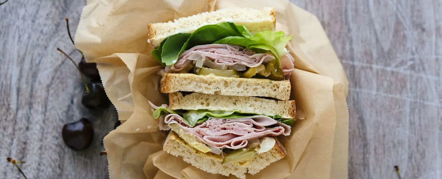 Gluten Free Ham Lunch Sandwich with Side Salad Gluten Free Ham Lunch Sandwich with Side Salad