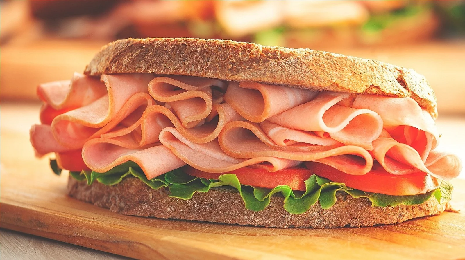 Gluten Free Ham Sandwich Boxed Meal with Baked Beans Gluten Free Ham Sandwich Boxed Meal with Baked Beans