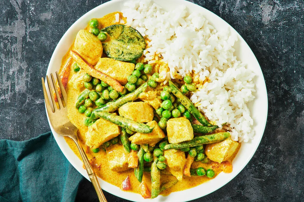 Steamed Veggies and Yellow Curry with Jasmine Rice Box