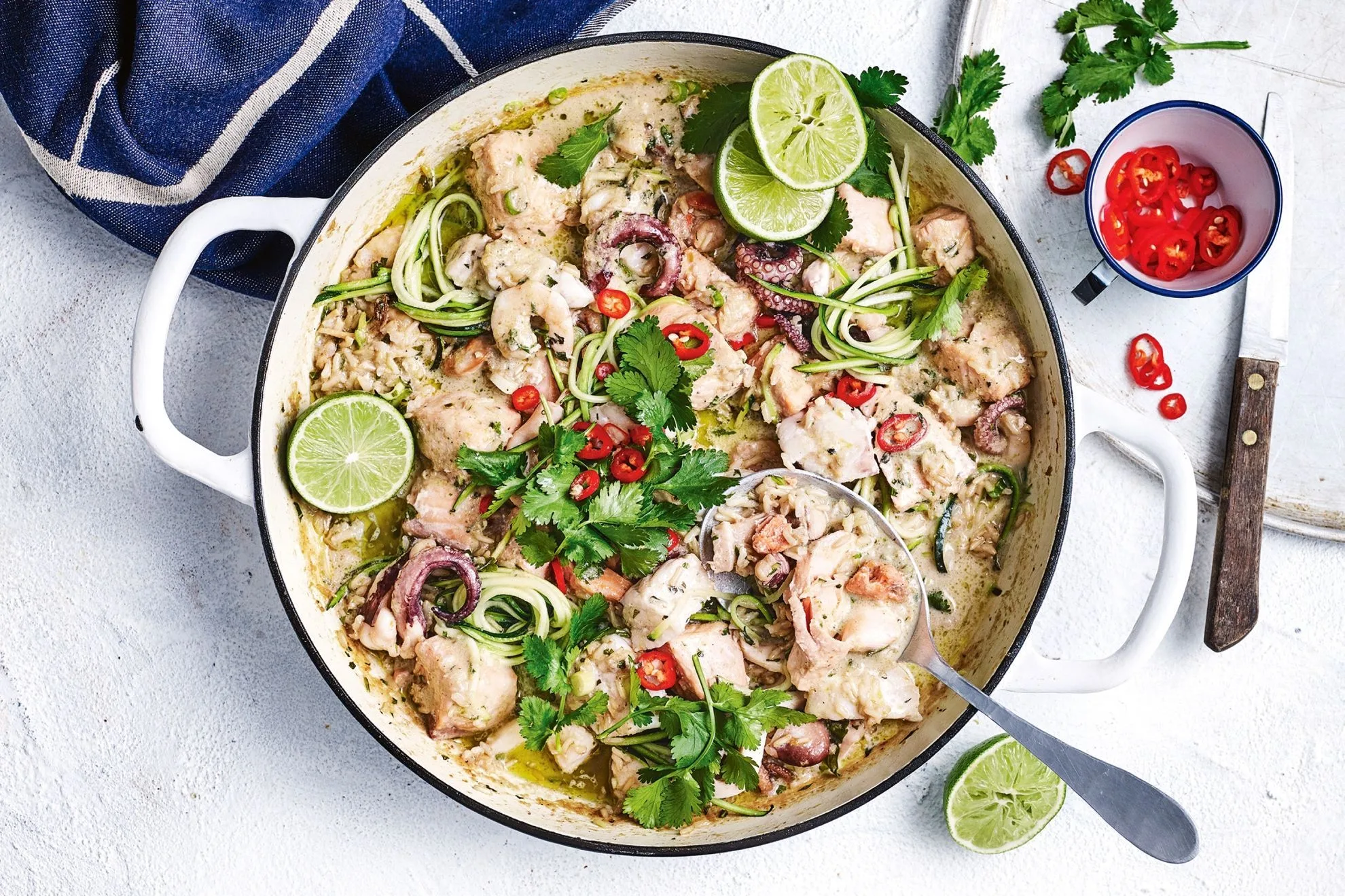 Green Curry with Mixed Seafood (squid, Shrimp and Mussels) Green Curry with Mixed Seafood (squid, Shrimp and Mussels)