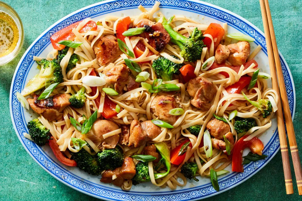 Spicy Drunken Udon Noodle with Chicken Spicy Drunken Udon Noodle with Chicken
