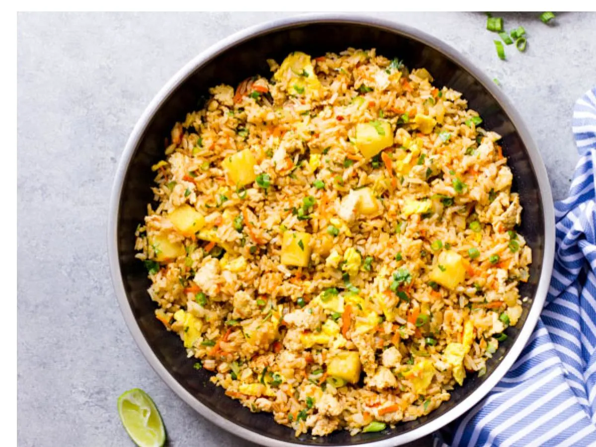Pineapple Fried Rice with Chicken Pineapple Fried Rice with Chicken