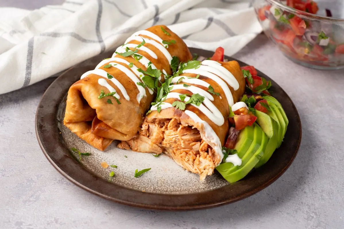 Super Chimichangas with Chips and Salsa Super Chimichangas with Chips and Salsa