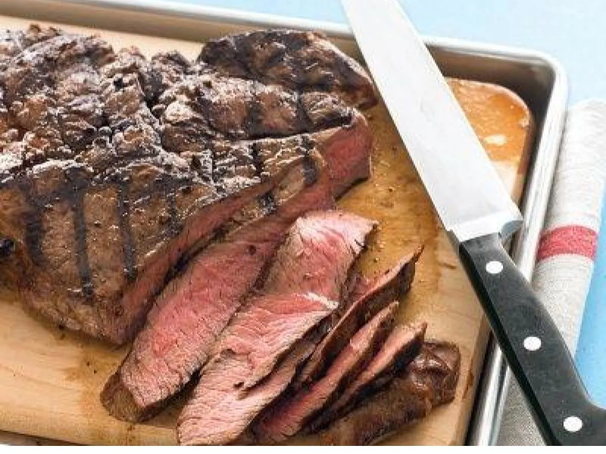Grilled Sliced Sirloin Steak Grilled Sliced Sirloin Steak
