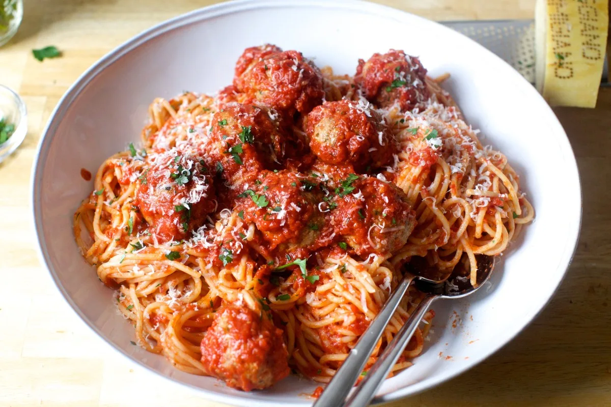 Spaghetti and Meatballs, Roasted Vegetable Medley and Garlic Bread