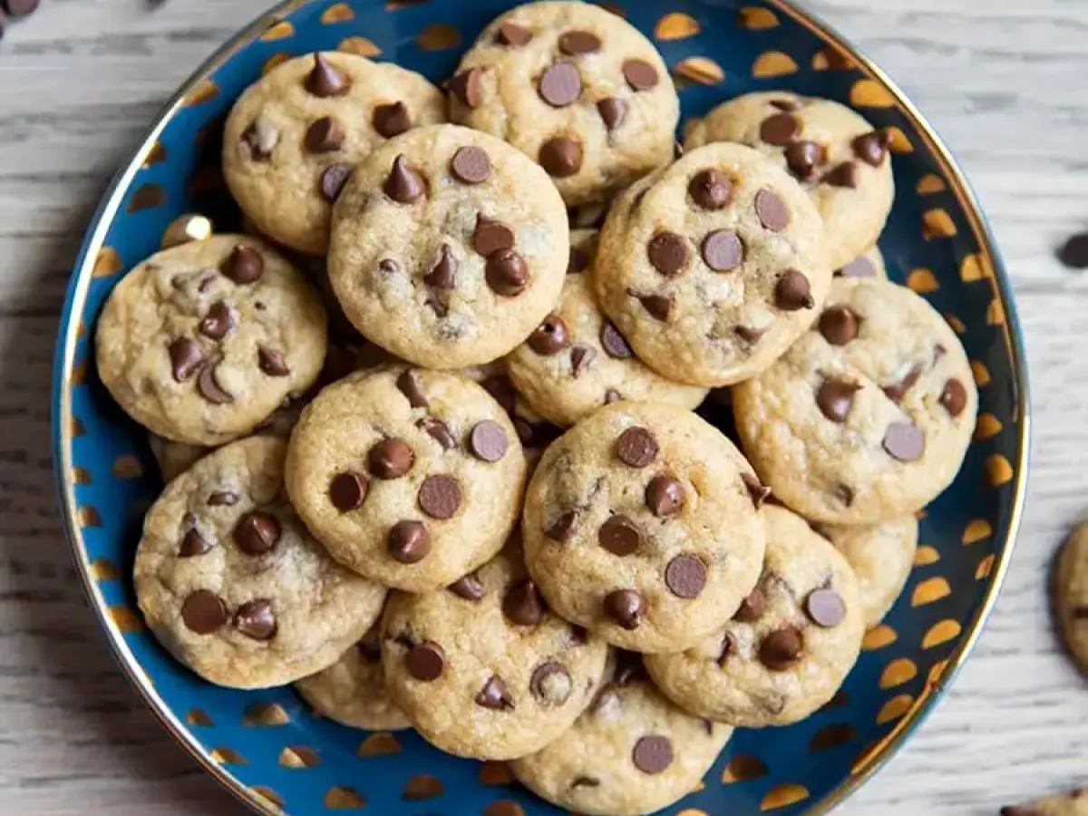 Chocolate Chip Mini Cookies Chocolate Chip Mini Cookies