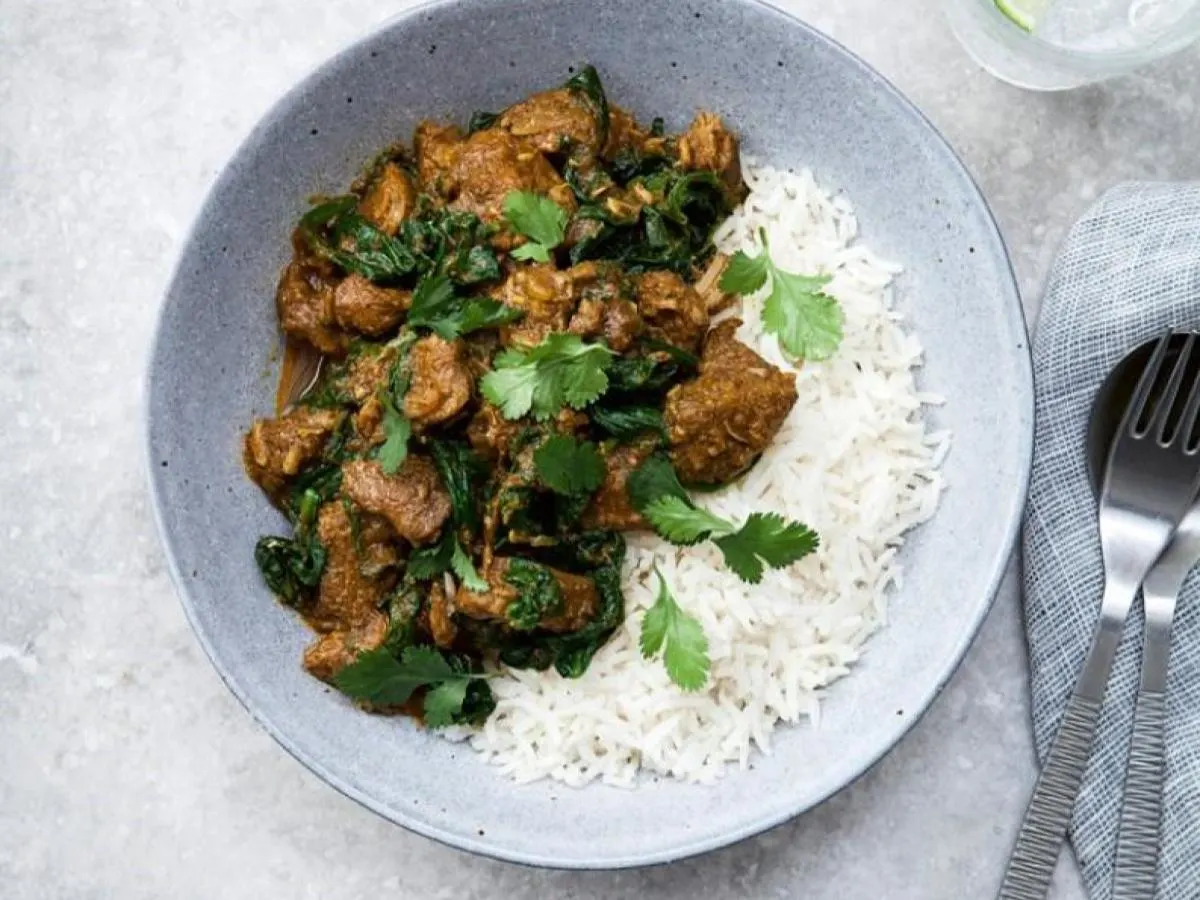 [18oz] Halal Lamb Saag Boxed Meal