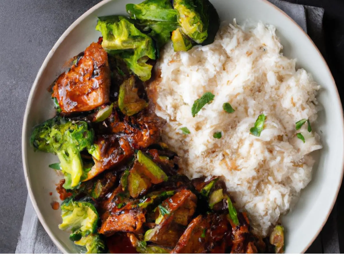 Spicy Pork with White Rice & Sauteed Zucchini Broccoli Spicy Pork with White Rice & Sauteed Zucchini Broccoli