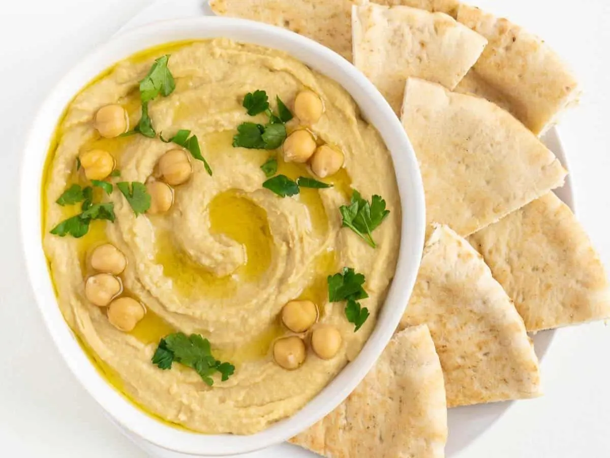 Hummus Dip with Pita Hummus Dip with Pita