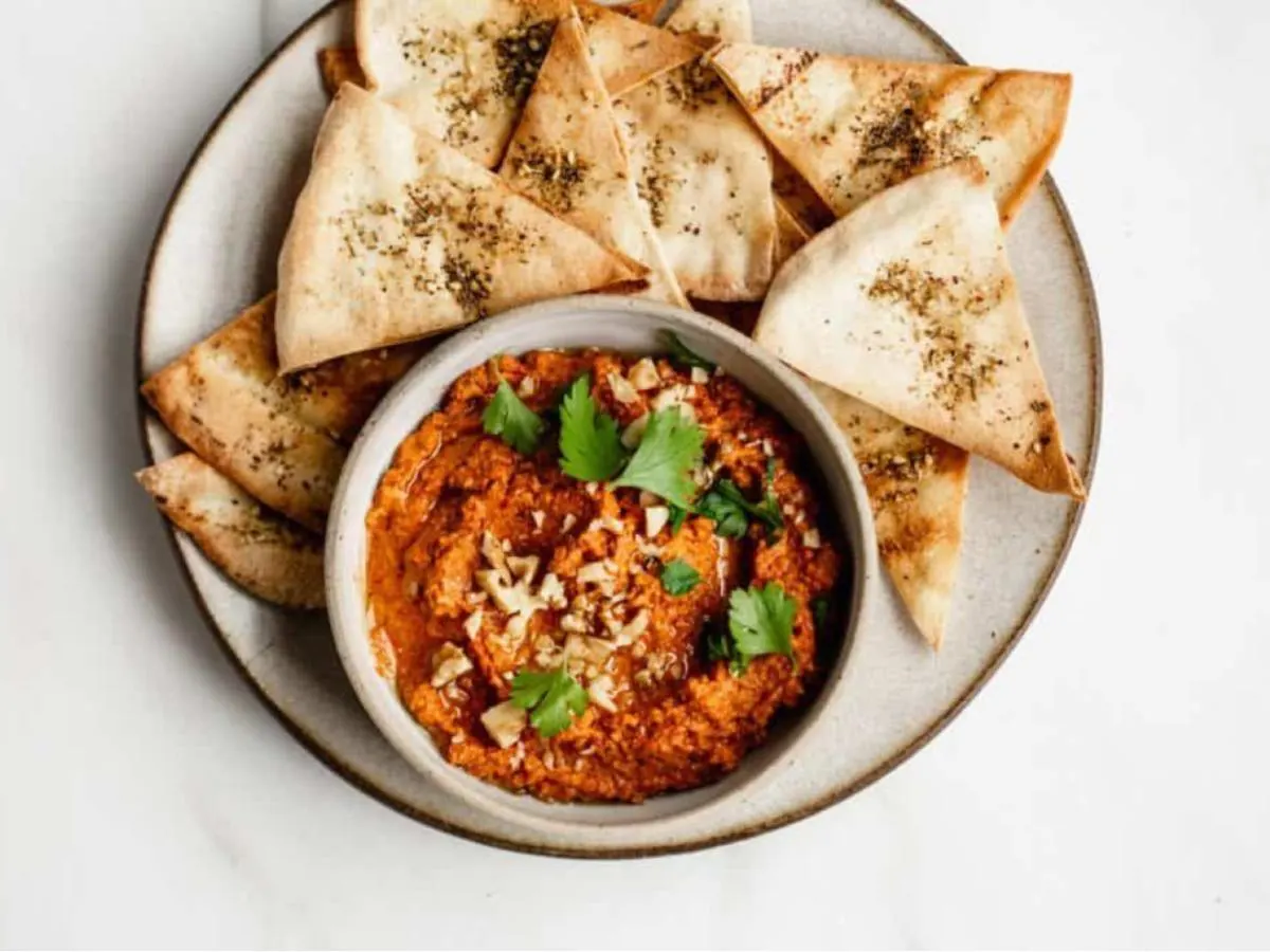 Muhammara-Red Bell Pepper Hummus with Pita Muhammara-Red Bell Pepper Hummus with Pita