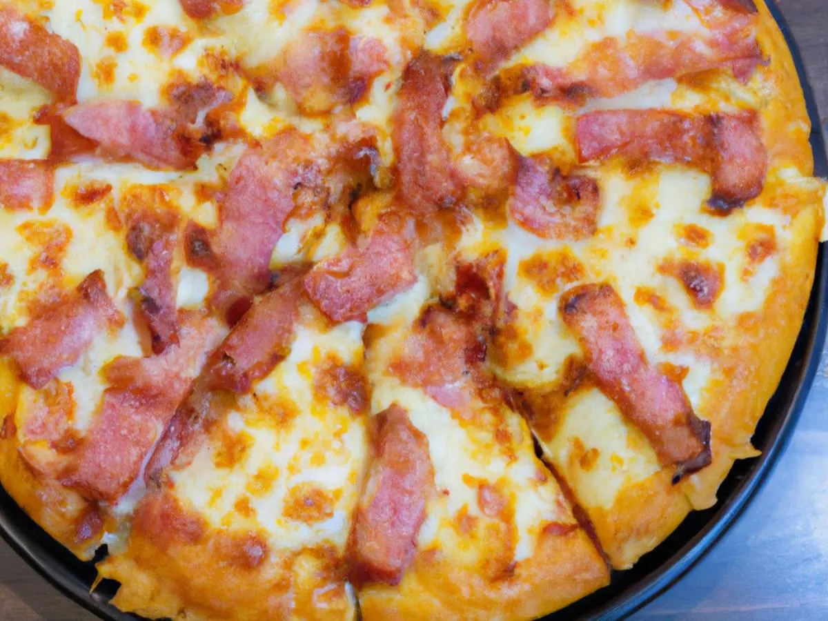 Personal Pizza With Canadian Bacon Personal Pizza With Canadian Bacon