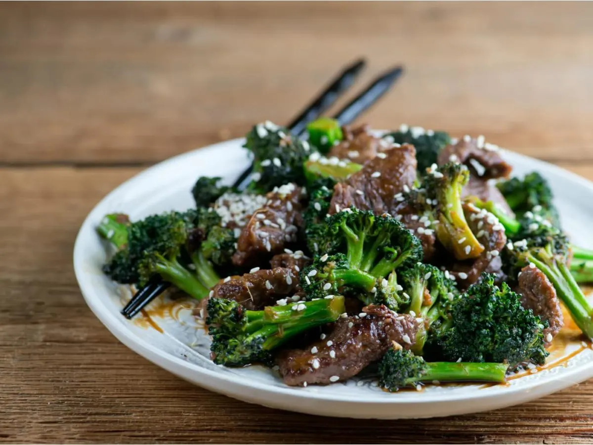 Light Carb Laotian Beef with Broccoli