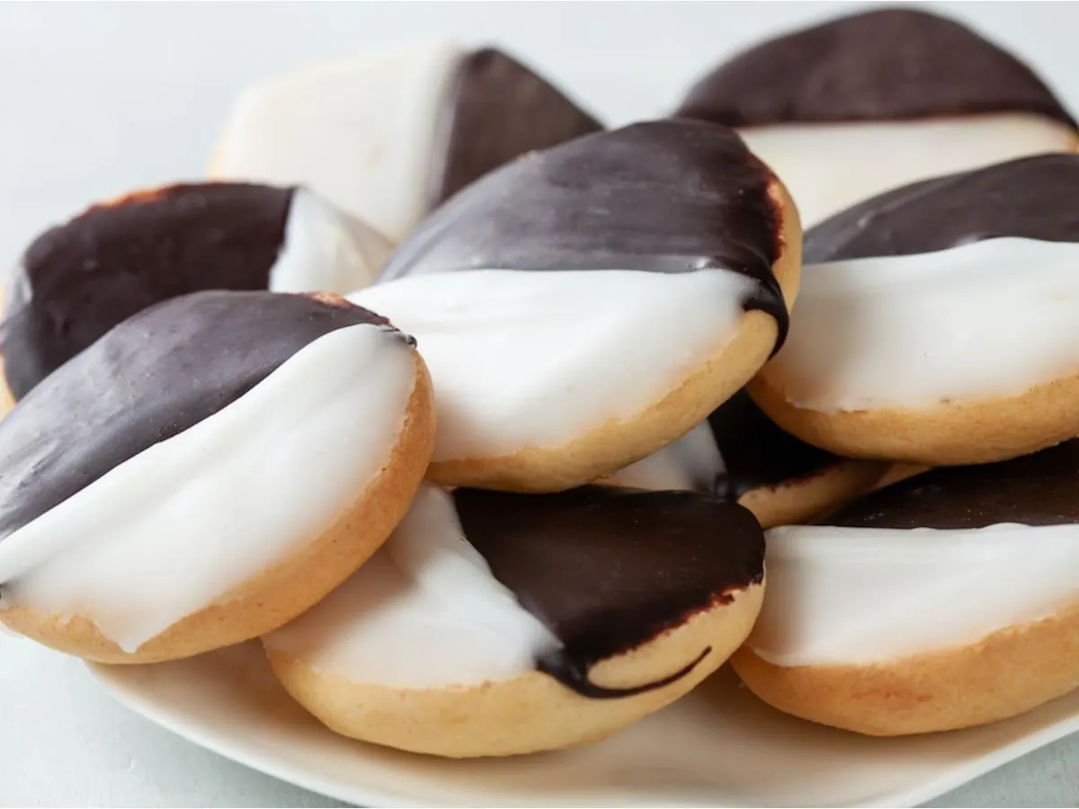 Black and White Cookies Black and White Cookies