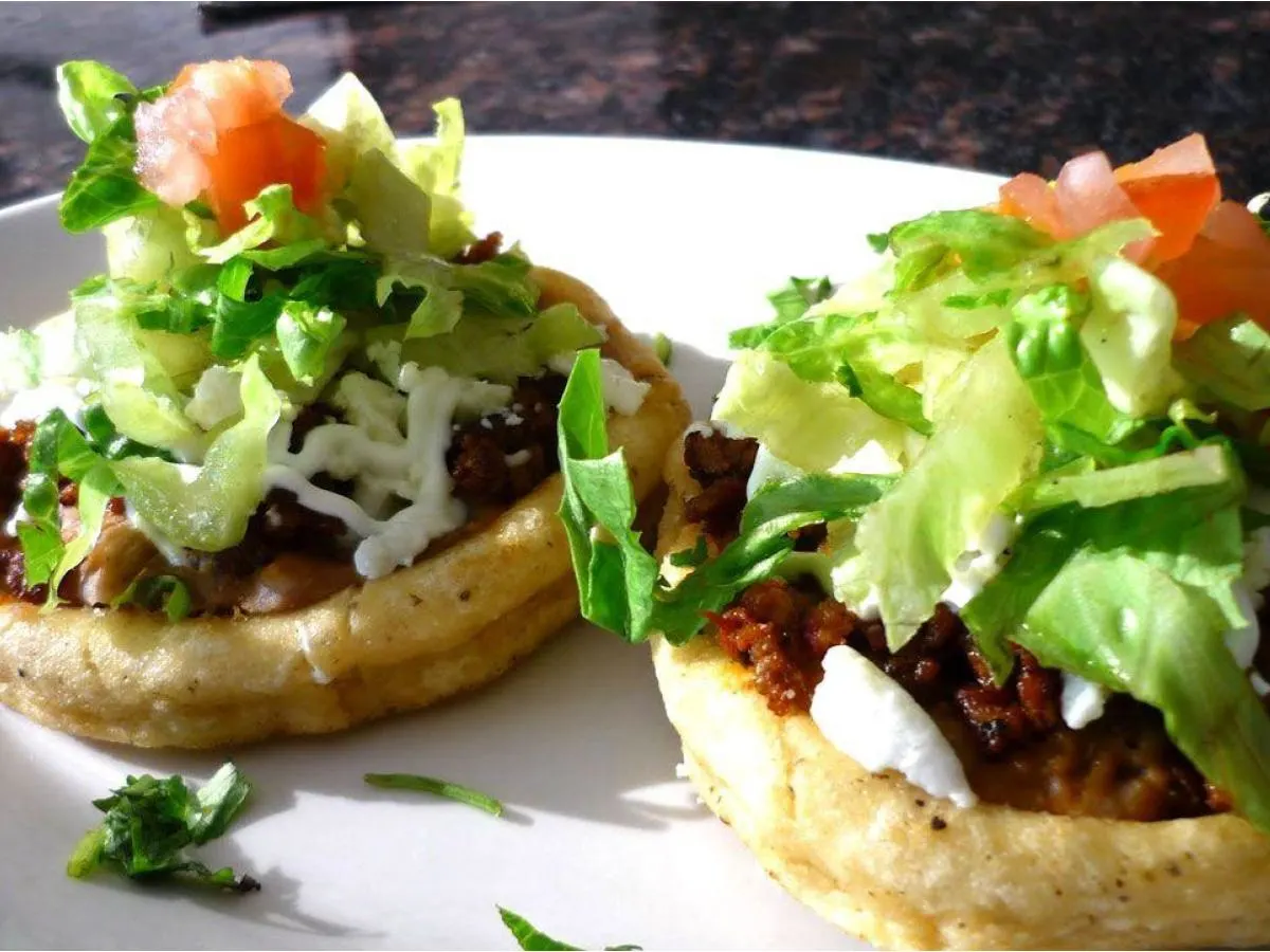 Vegan Sope Relleno Minerva "salad" Vegan Sope Relleno Minerva "salad"