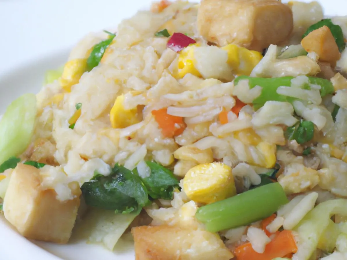 Small Thai Fried Rice with Fried Tofu Small Thai Fried Rice with Fried Tofu