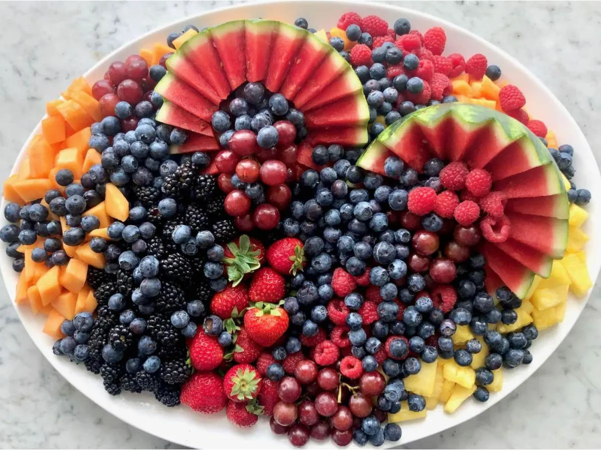 Fresh Fruit & Berry Platter Fresh Fruit & Berry Platter