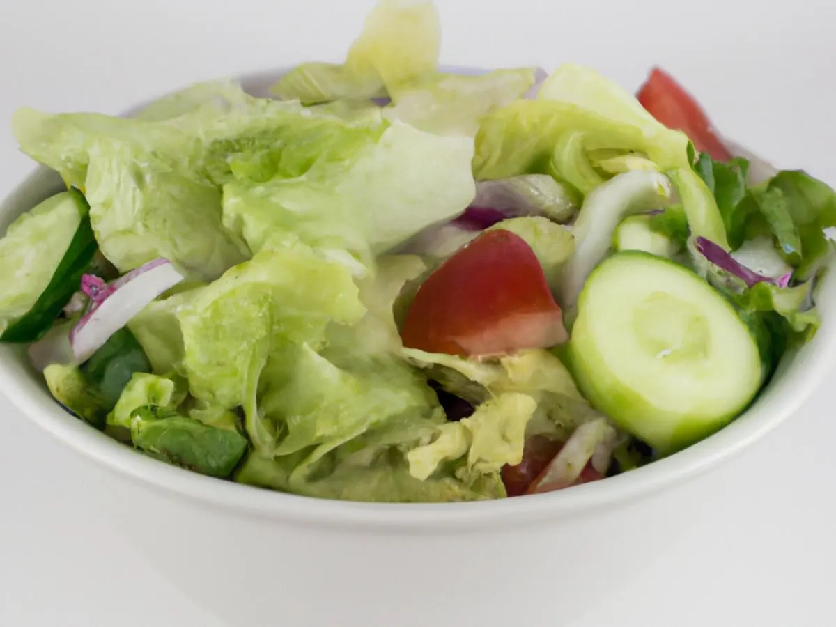 Green Salad with Paneer on the Side (No Bell Peppers) Green Salad with Paneer on the Side (No Bell Peppers)