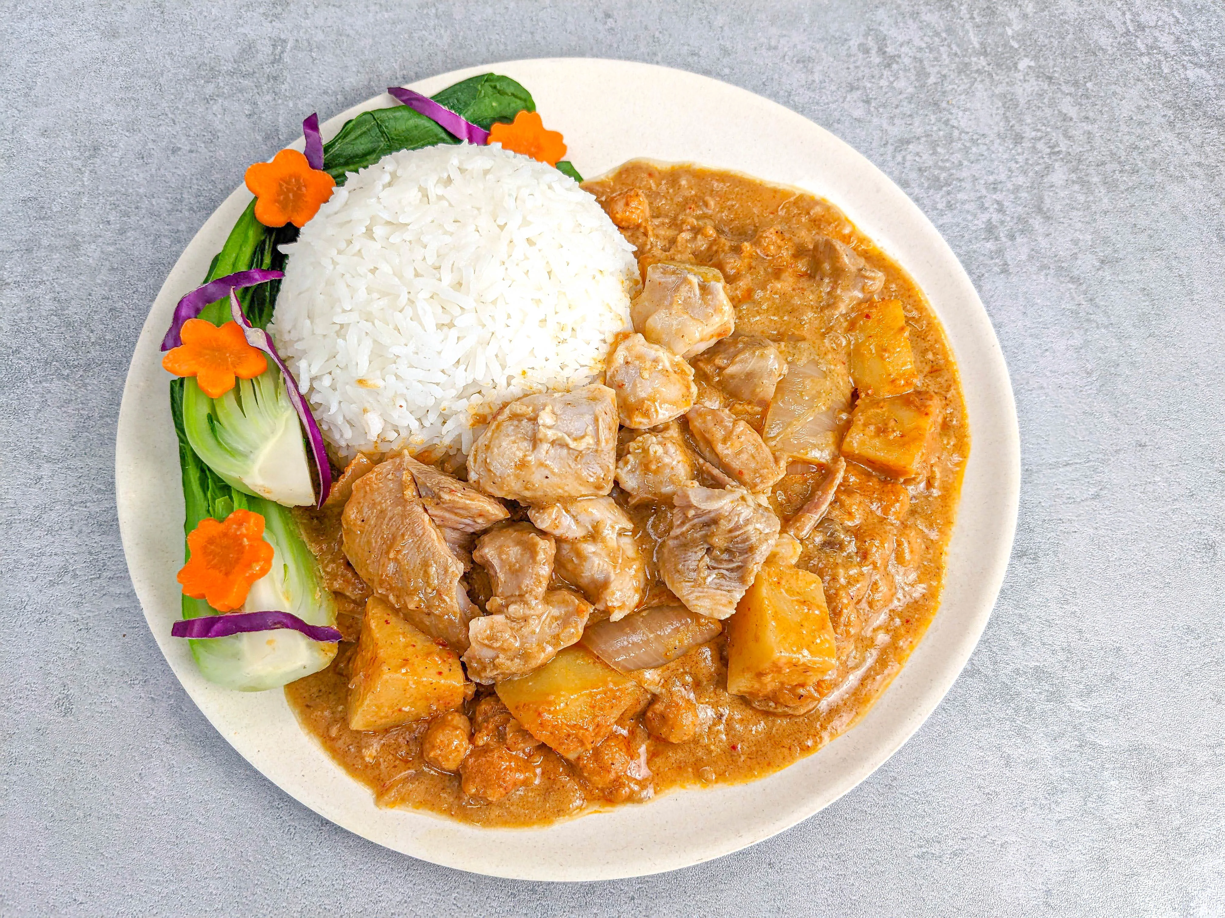 Massaman Curry Chicken with Rice