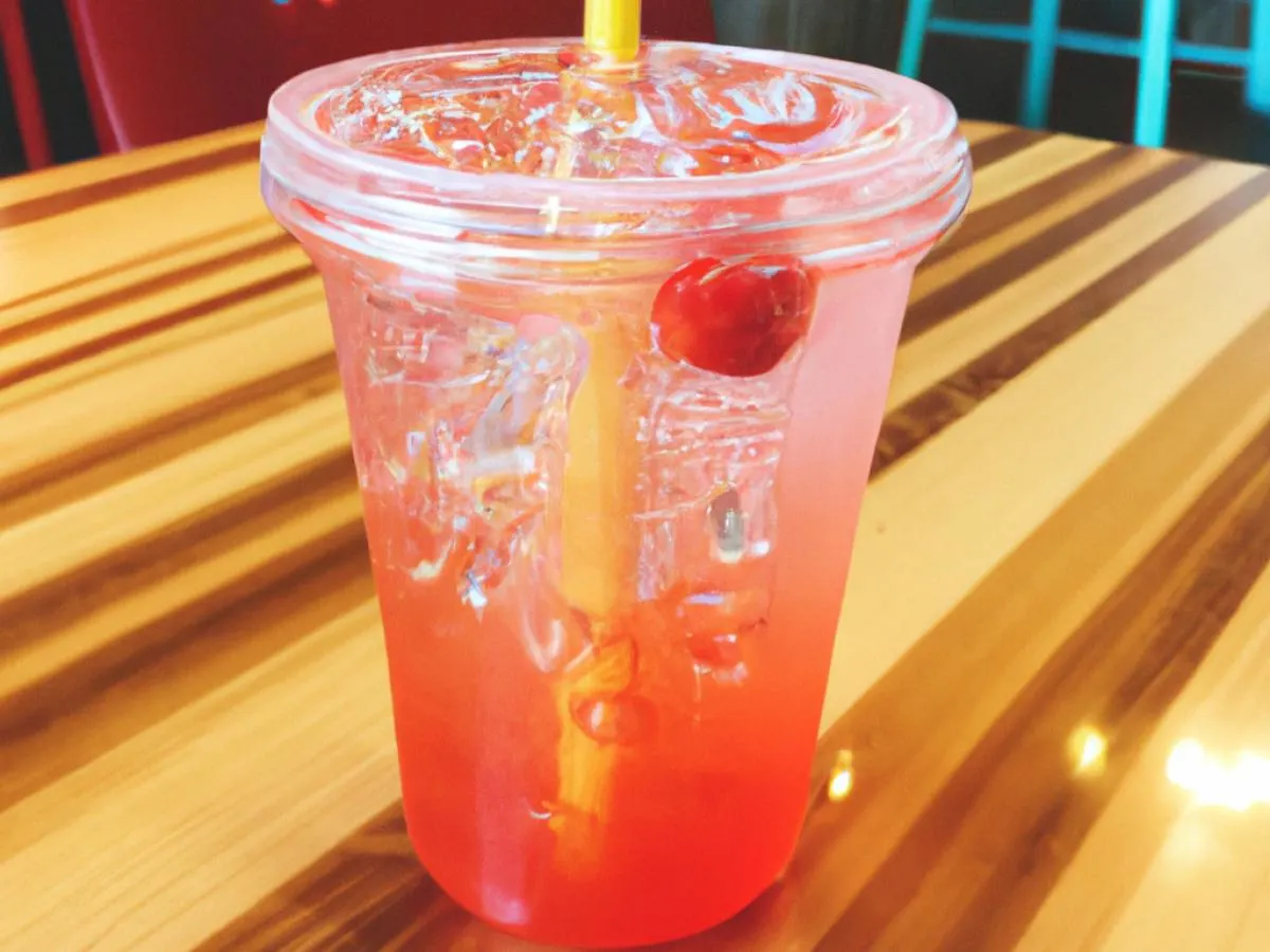 Strawberry Lemonade (Half Sweetness) Strawberry Lemonade (Half Sweetness)