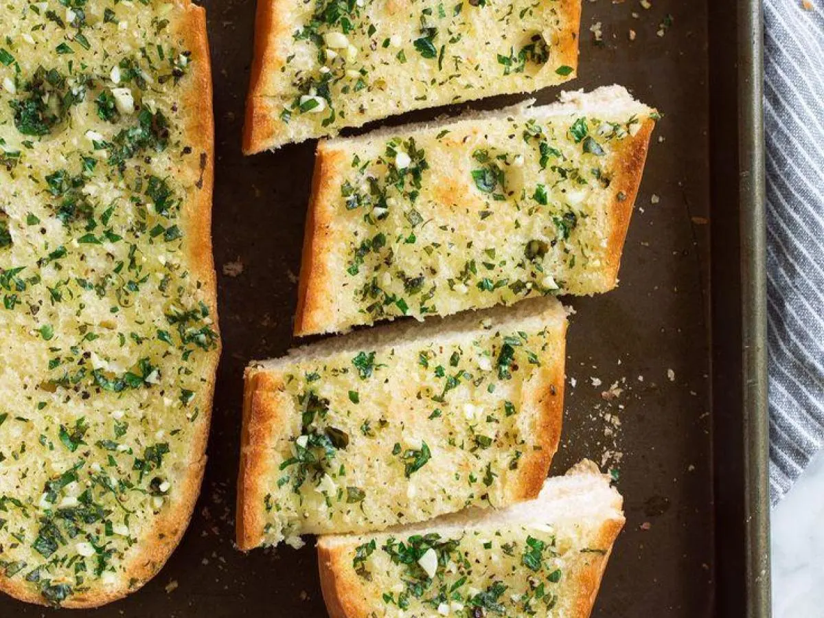 Garlic Bread Garlic Bread