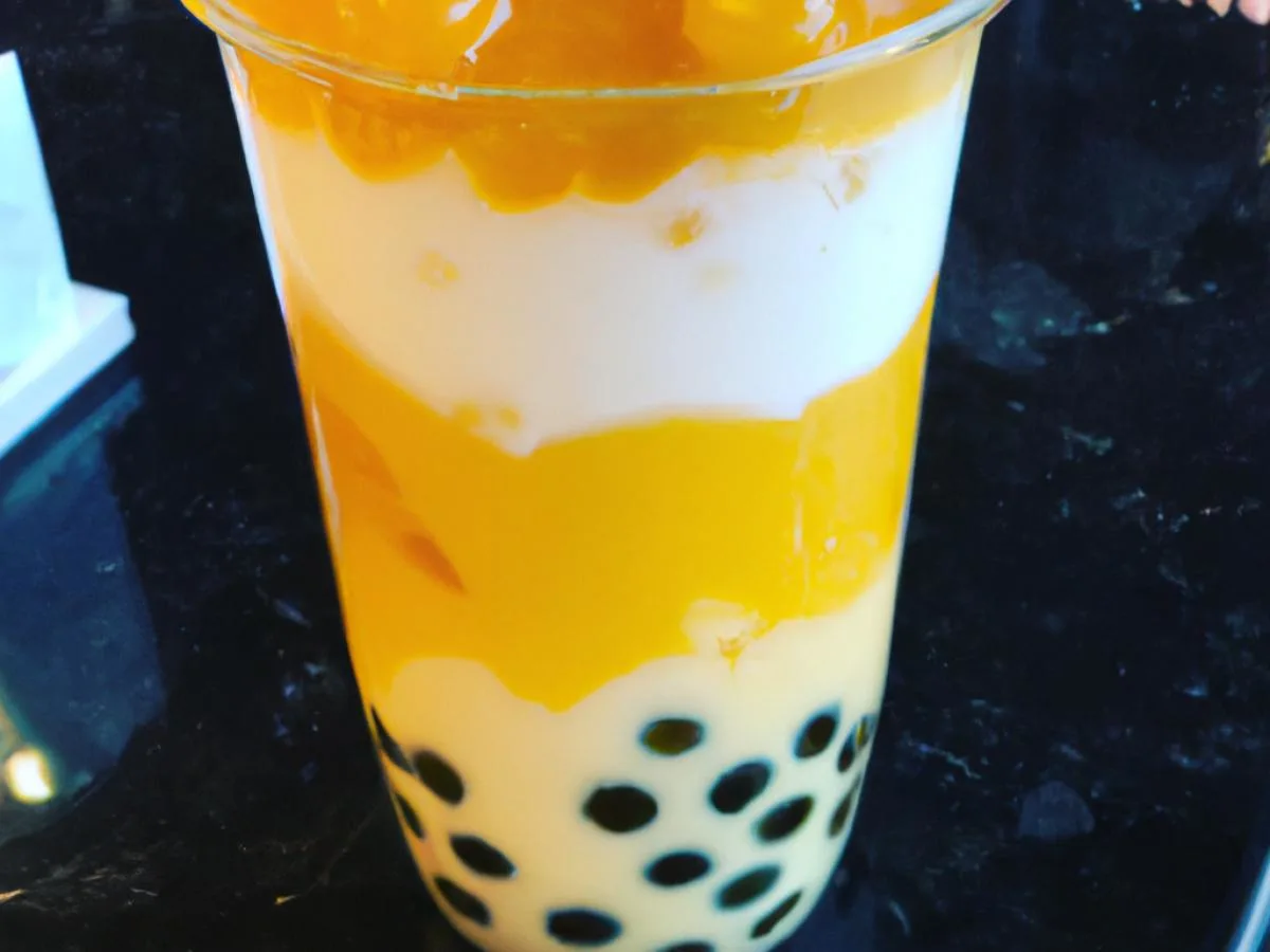 Mango Yakult with Boba [Half Sweet]