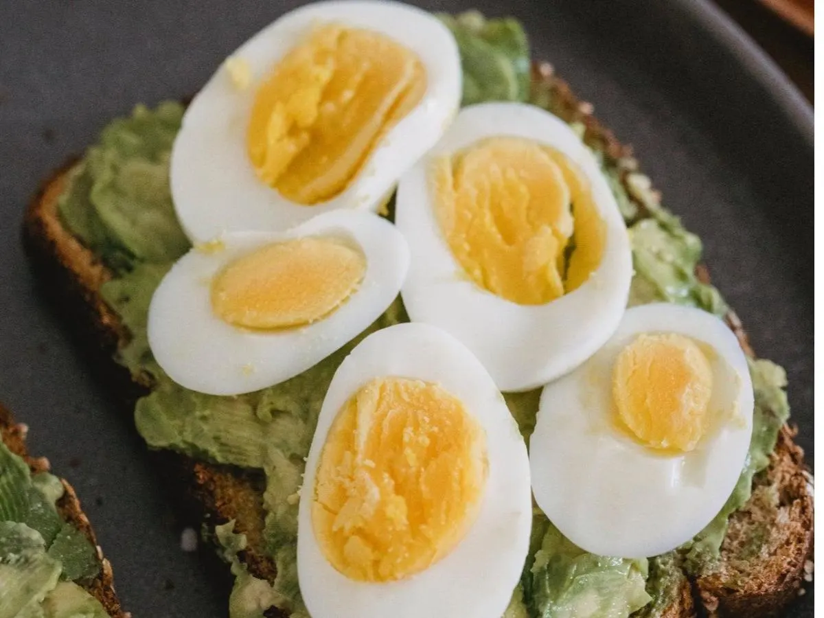 Smashed Avocado and Boiled Egg Sandwich (Gluten Free) Smashed Avocado and Boiled Egg Sandwich (Gluten Free)
