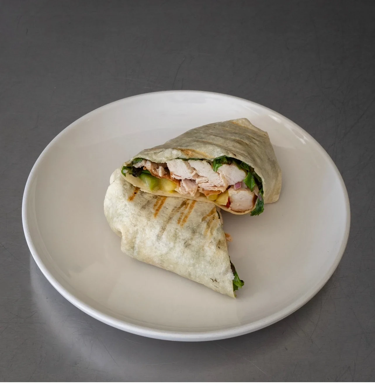Chicken Sandwich with Salad (Gluten Free) Chicken Sandwich with Salad (Gluten Free)
