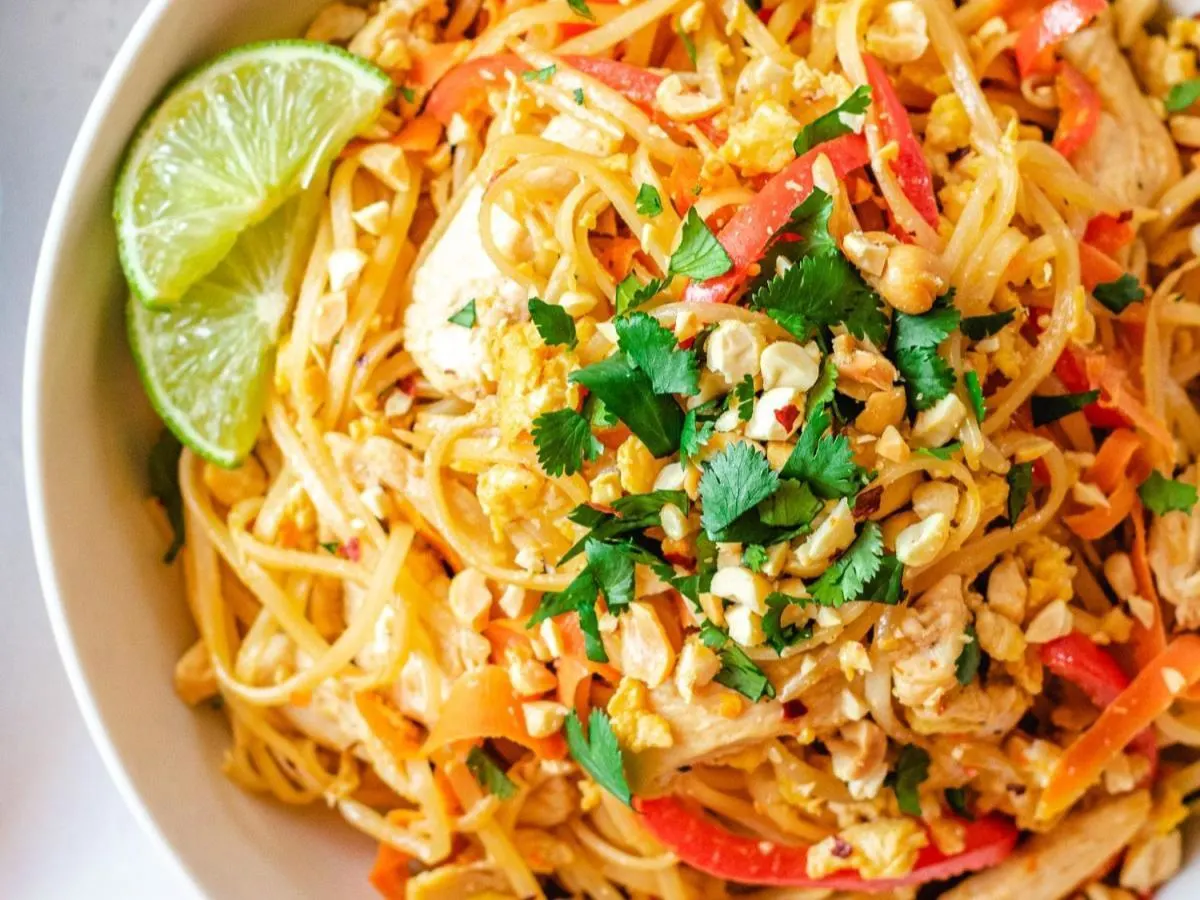 Chicken Pad Thai Chicken Pad Thai