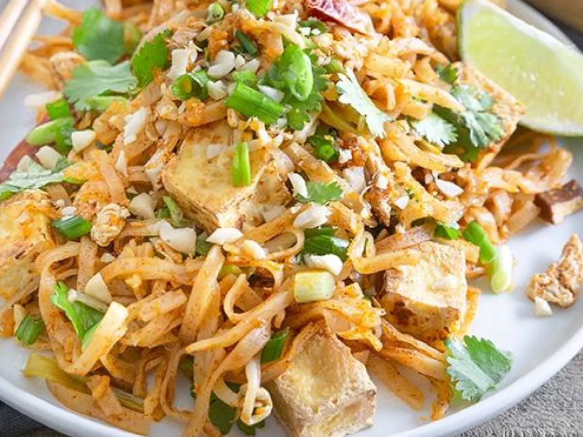Tofu Pad Thai (No Egg) Tofu Pad Thai (No Egg)