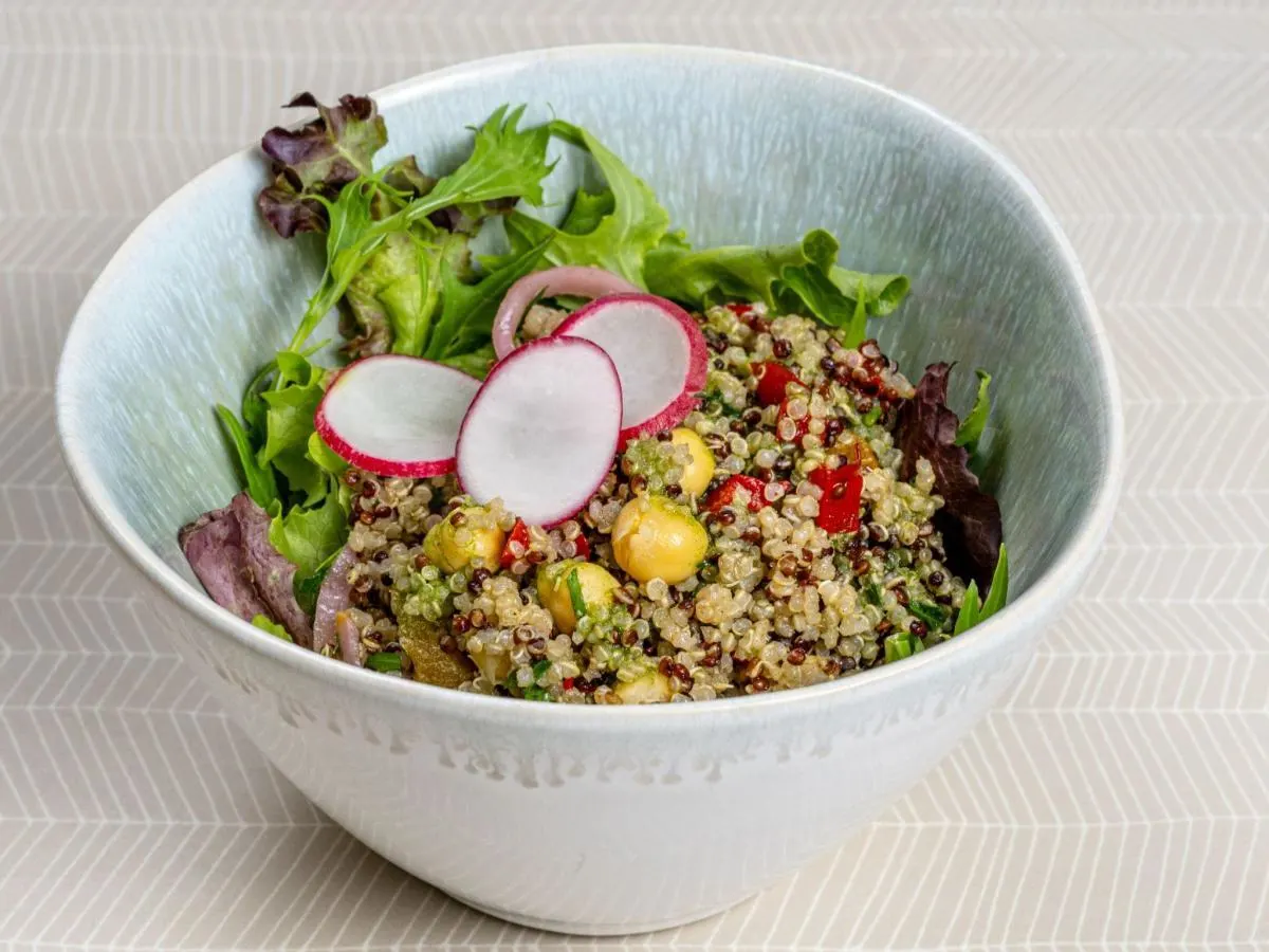 Quinoa & Chickpea Salad Quinoa & Chickpea Salad