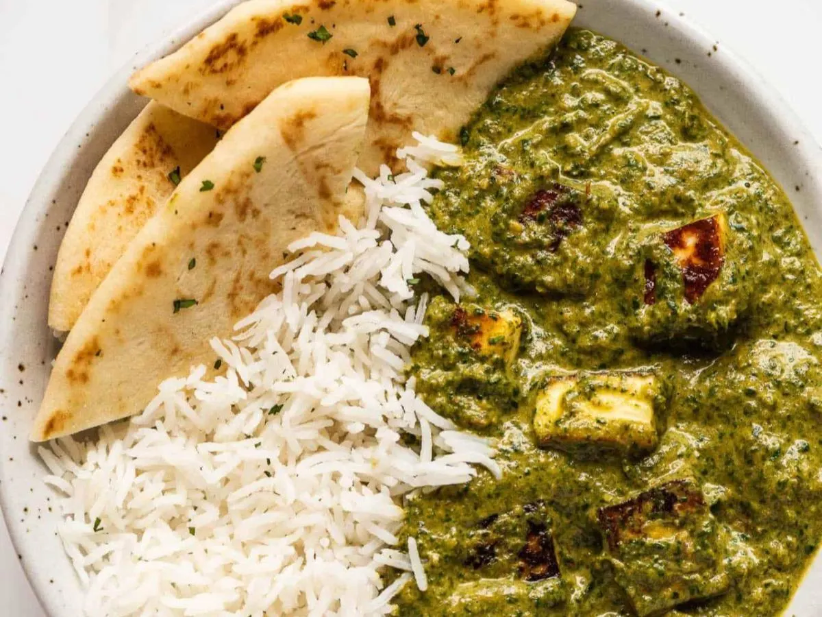 Vegetarian Palak Paneer and Basmati Rice with Garlic Naan and Mixed Veggies Vegetarian Palak Paneer and Basmati Rice with Garlic Naan and Mixed Veggies