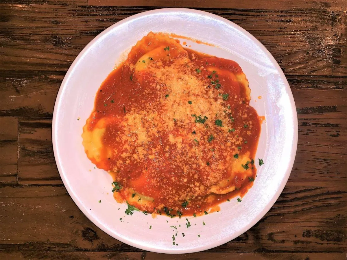 Cheese Ravioli in Marinara Sauce Cheese Ravioli in Marinara Sauce
