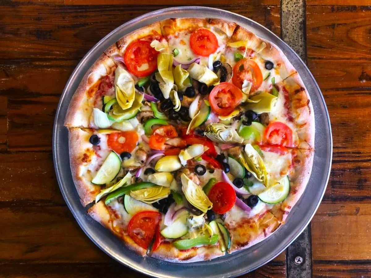 Medium Gluten-Free Roma Garden Pizza Medium Gluten-Free Roma Garden Pizza