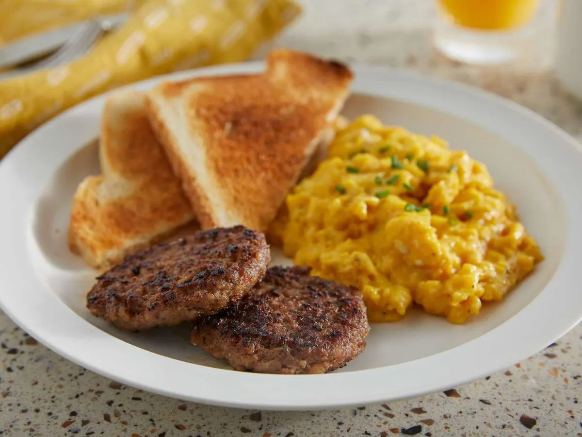 Eggs and Veggie Sausage Box with Toast and Hash