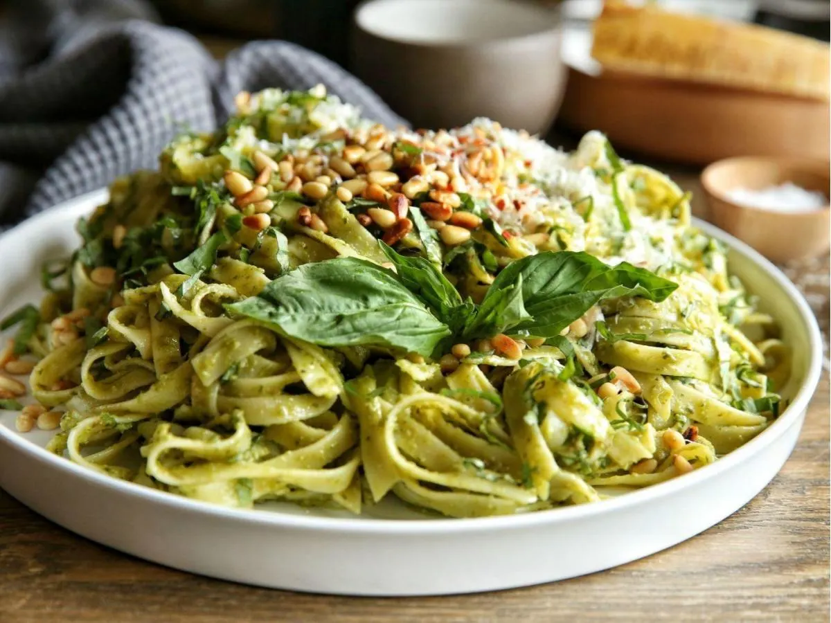 Fettuccine al Pesto Fettuccine al Pesto