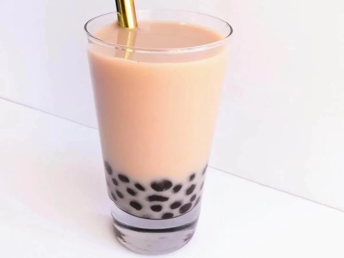Hojicha Iced Tea (Unsweetened) with boba Hojicha Iced Tea (Unsweetened) with boba