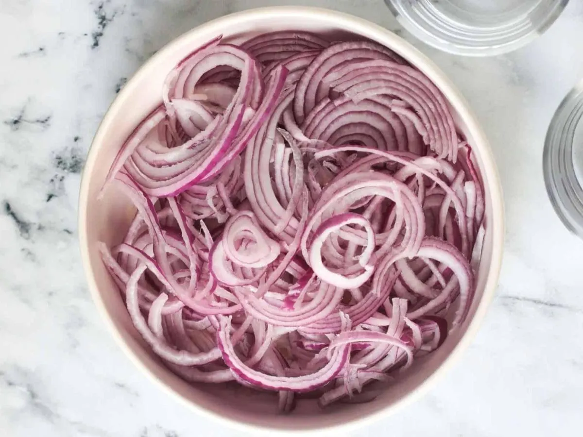 Thinly Sliced Red Onion Thinly Sliced Red Onion