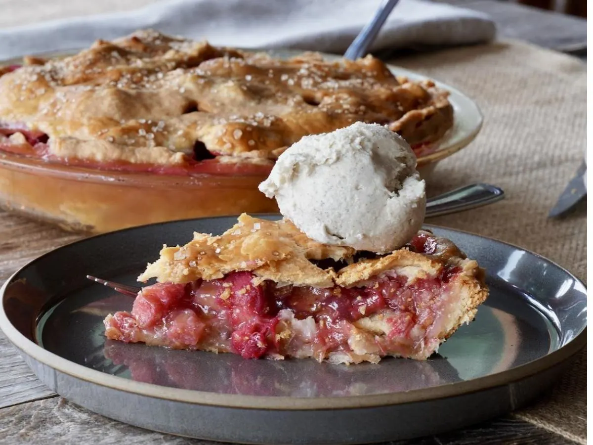 Rhubarb Pie Rhubarb Pie