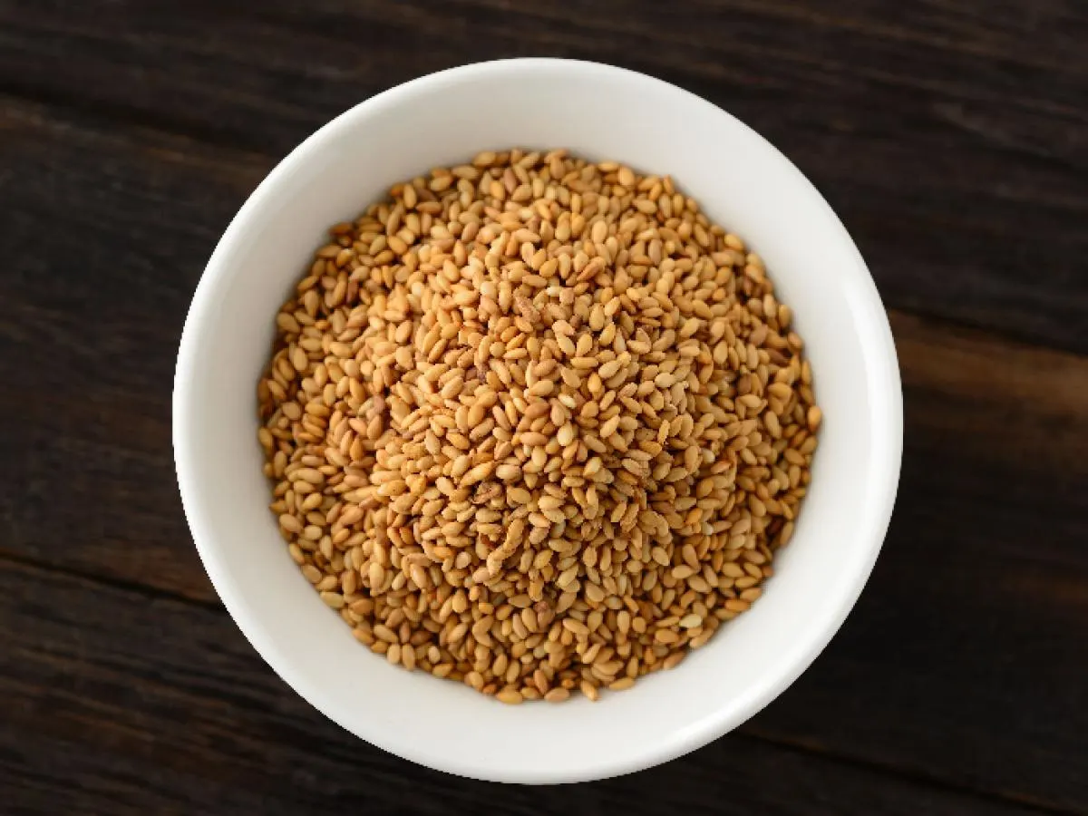 Toasted sesame seeds