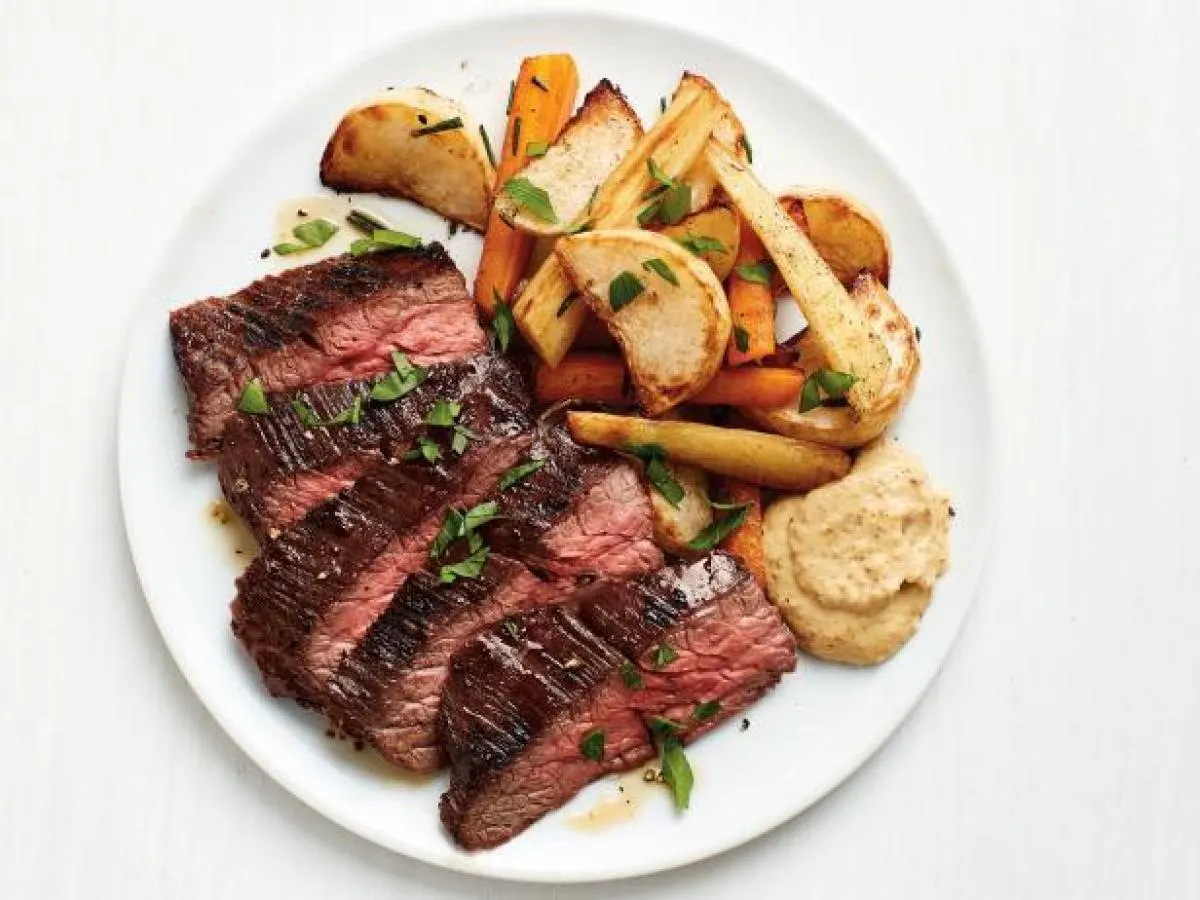 [Special Diet] Grilled Steak with Roasted Vegetables (no oil)