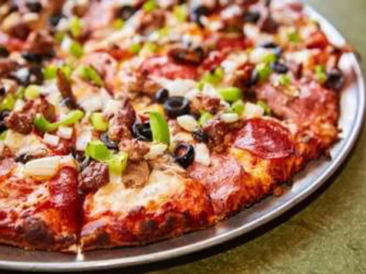 Large Combo Pizza Large Combo Pizza