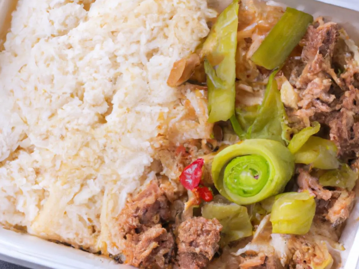 Shredded Pork With Green Pepper, Beef With Scallions & Cabbage with White Rice Shredded Pork With Green Pepper, Beef With Scallions & Cabbage with White Rice