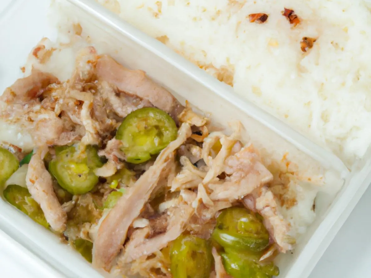 Sliced Thin Pork With Green Pepper, Shredded Pork With Green Pepper with White Rice Sliced Thin Pork With Green Pepper, Shredded Pork With Green Pepper with White Rice